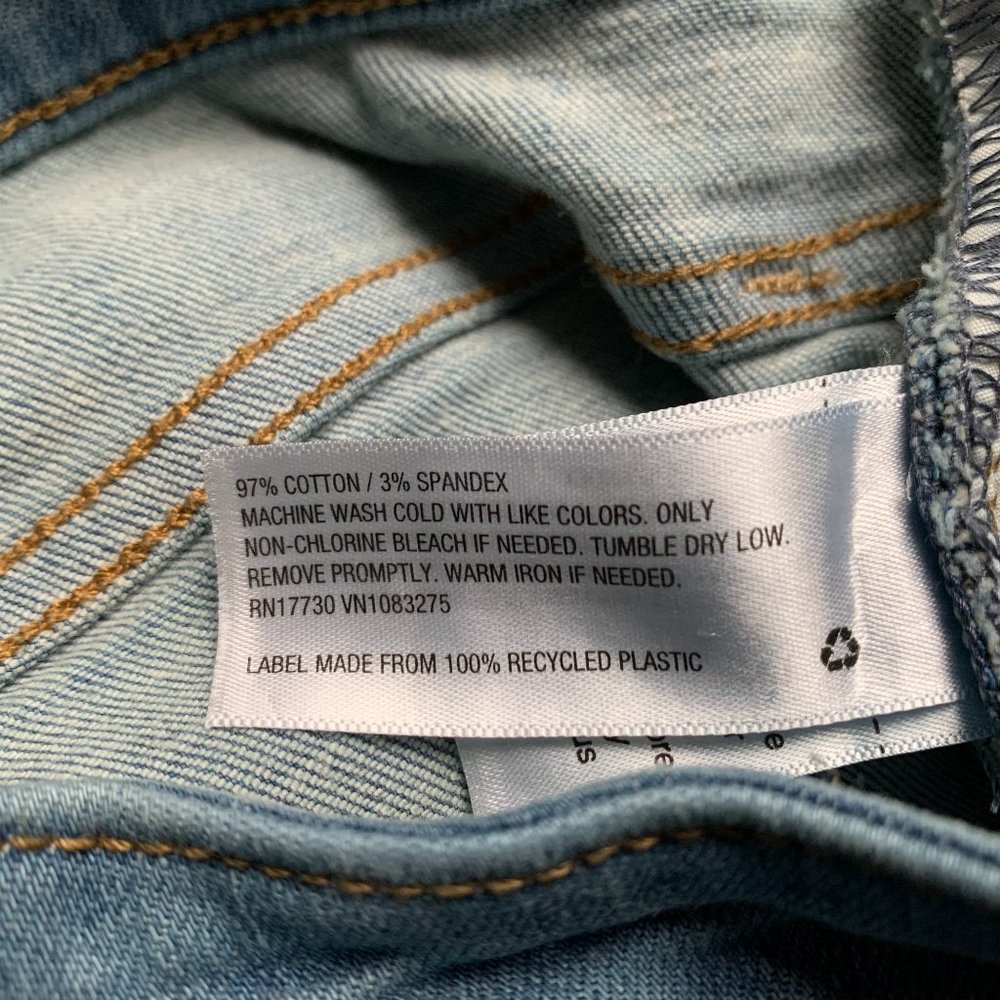 Universal Thread Button Fly Distressed Skinny Jea… - image 8